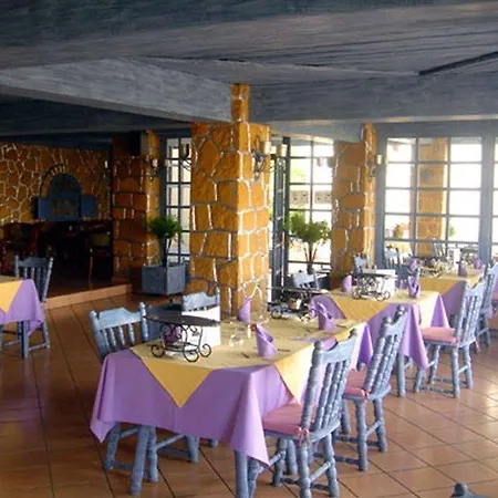 Anezi Apartments 